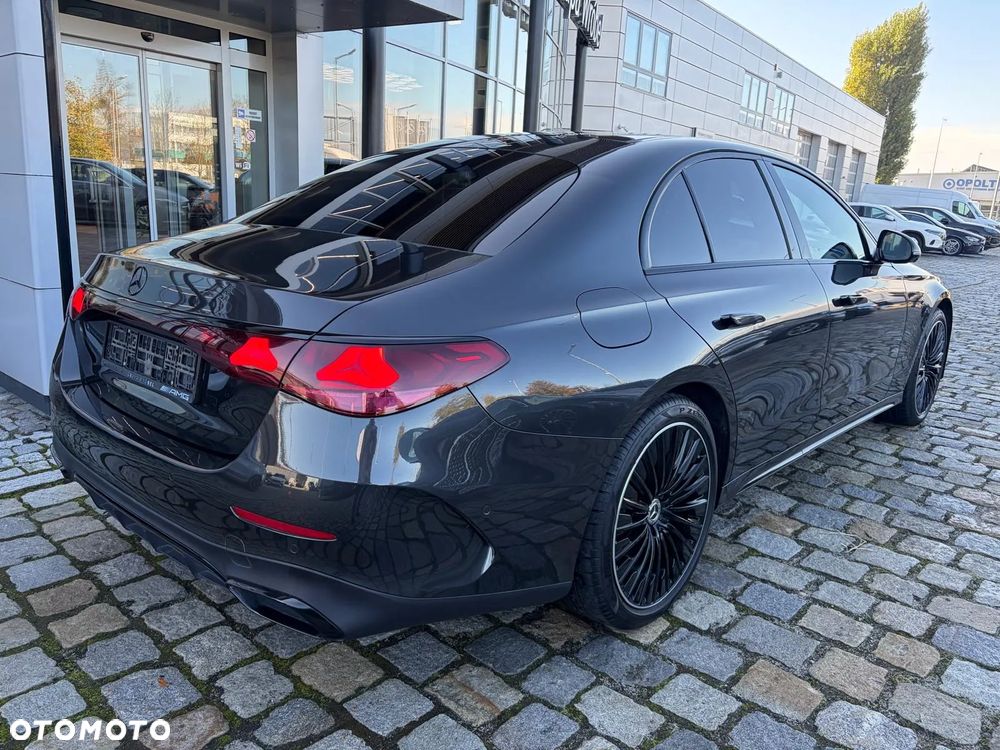 Mercedes-Benz Klasa E 220 d mHEV 4-Matic AMG 9G-Tronic - 4