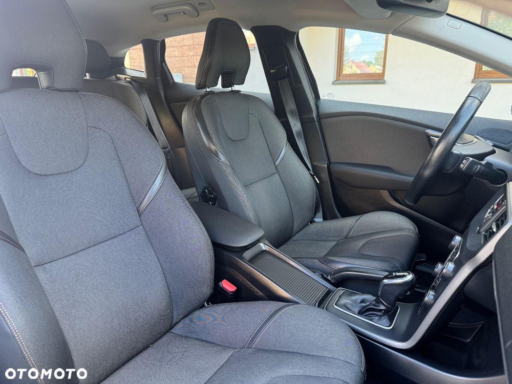 Volvo V40 Cross Country D2 Geartronic Summum - 23