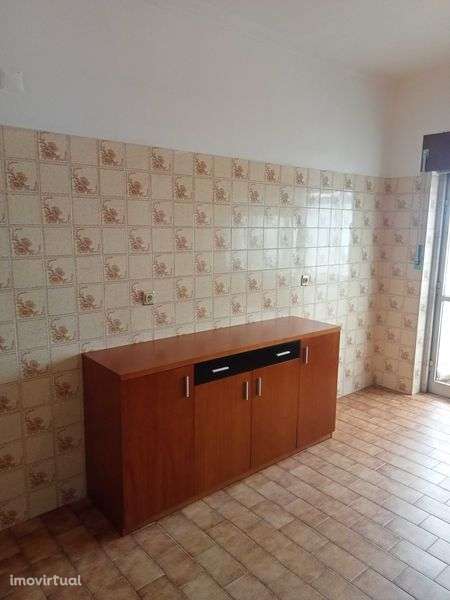 Apartamento T2,(1 )Apartamento Por Piso. - Grande imagem: 2/4