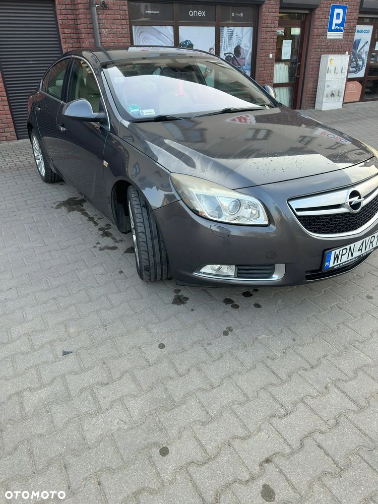 Opel Insignia 2.8 V6 Turbo 4x4 Automatik Cosmo - 2