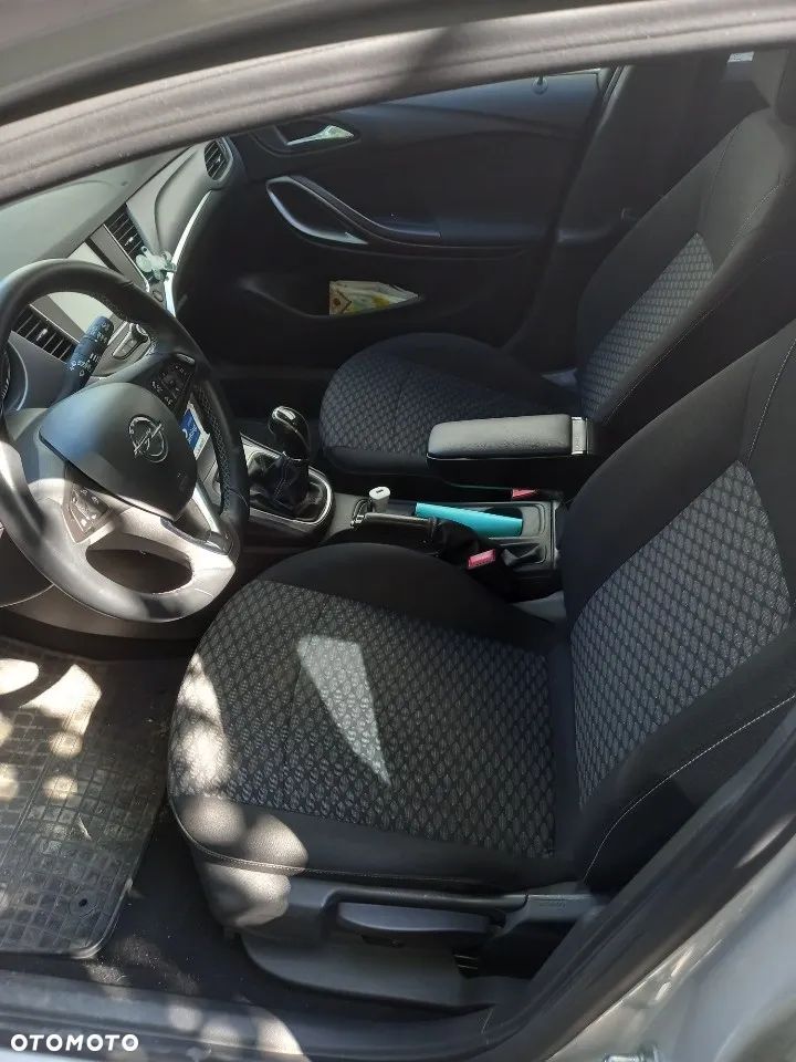 Opel Astra - 8
