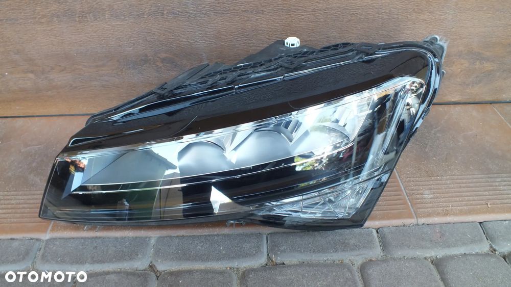 Lampa przednia lewa Skoda Superb III Led 3V1941015C - 1