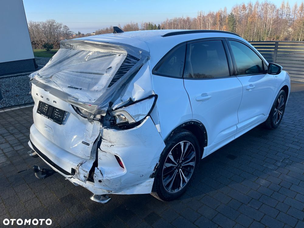 Ford Kuga 2.5 Duratec FHEV 4x4 ST-LINE - 13