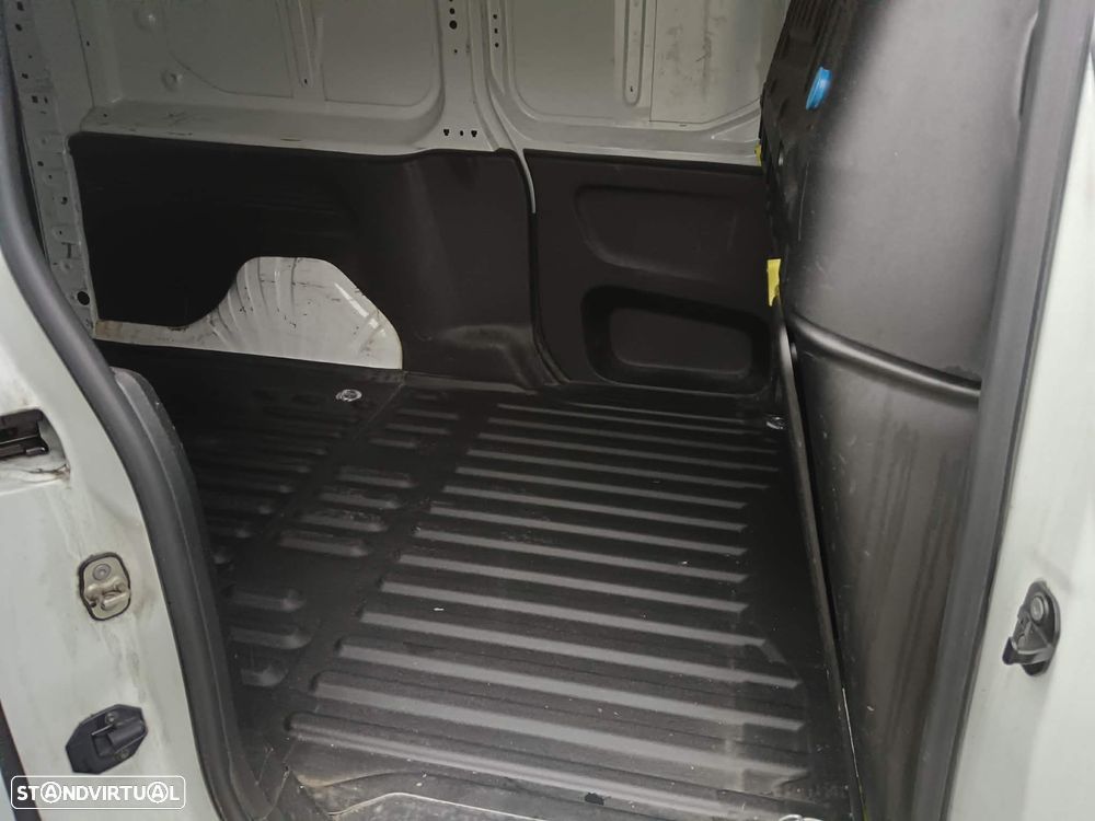 Toyota Proace City 1.5D L2  LONGA - 9