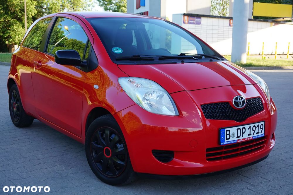 Toyota Yaris - 17