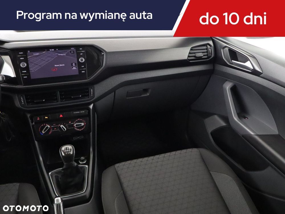 Volkswagen T-Cross - 10