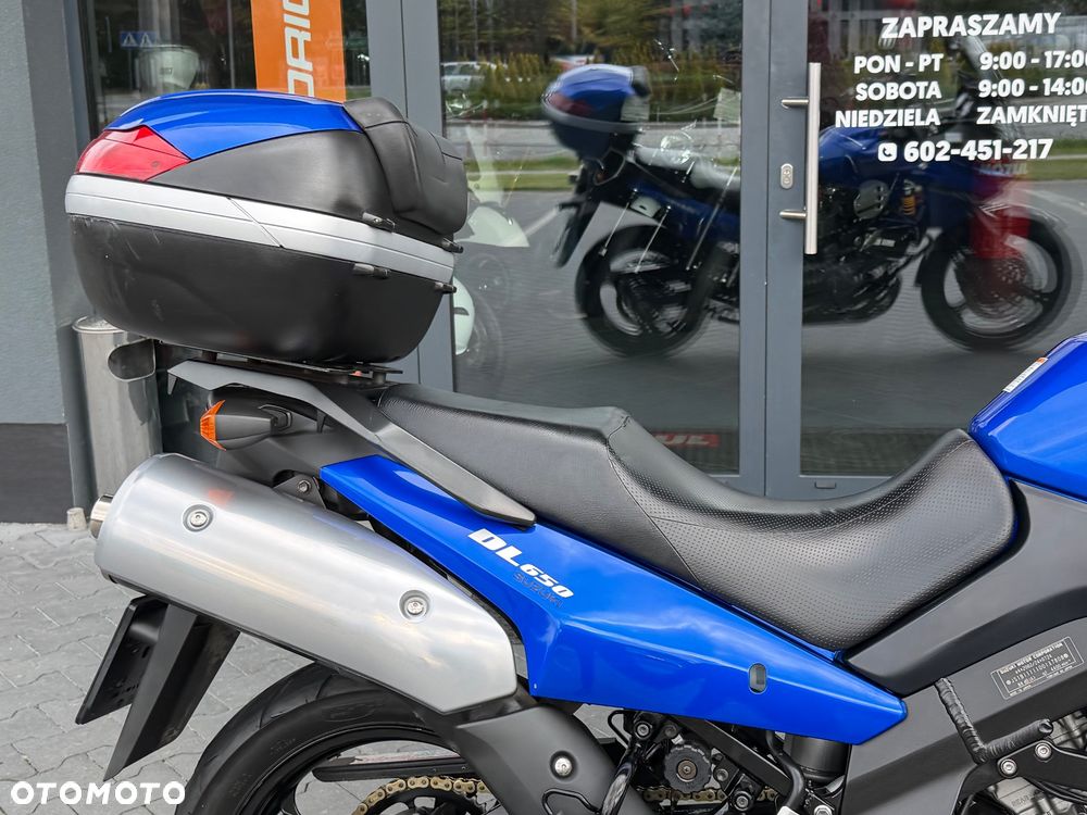 Suzuki V-STROM - 10