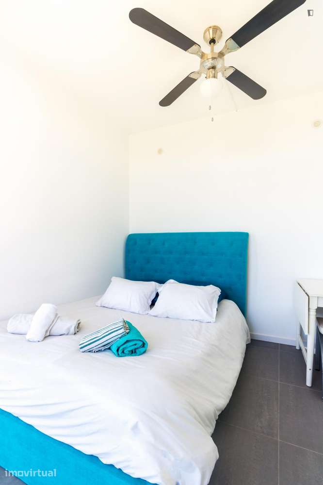 Quarto - localizado em Póvoa de Varzim Porto - Grande imagem: 3/26