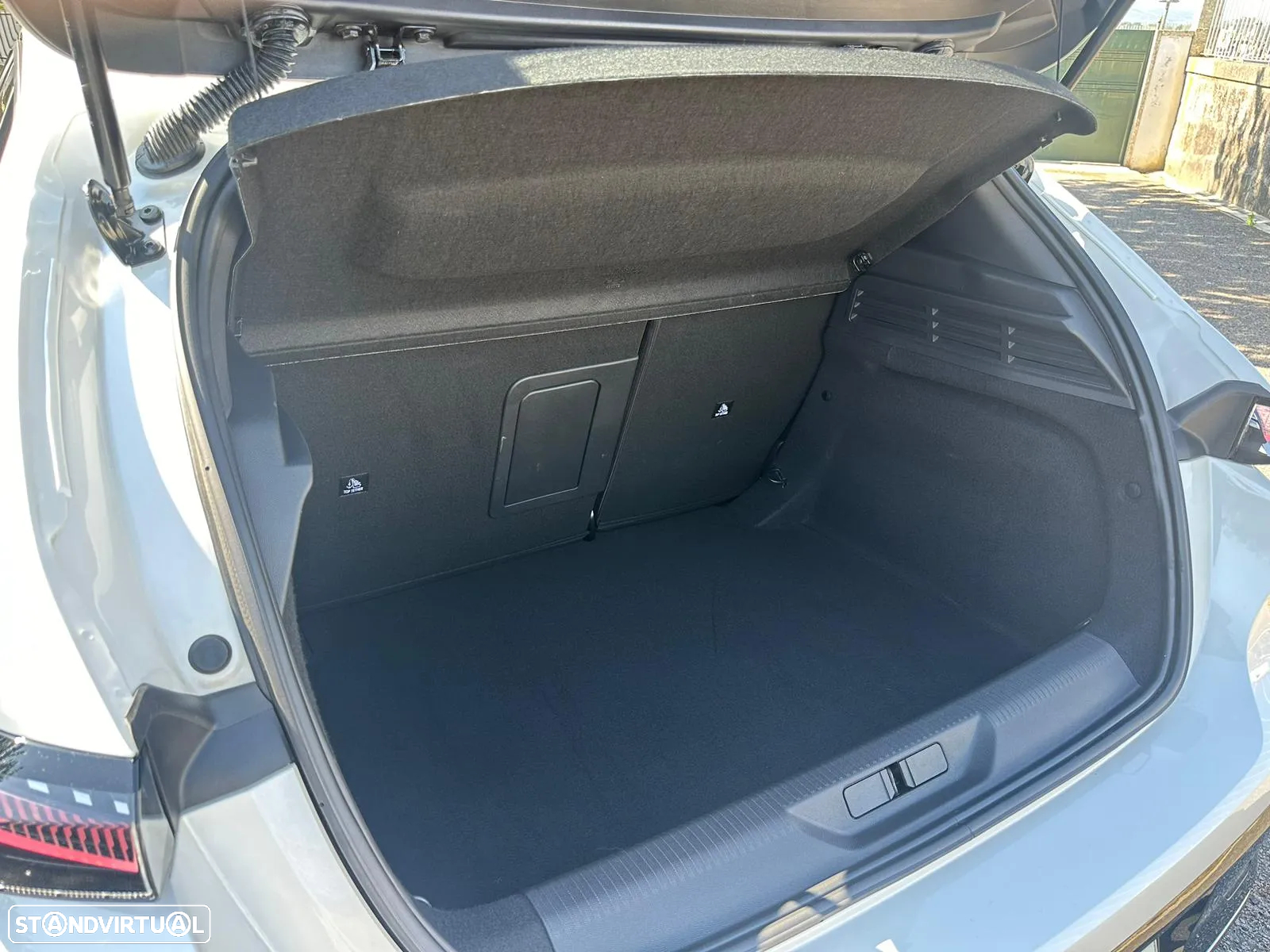 Peugeot 308 1.2 PureTech GT Pack EAT8 - 27