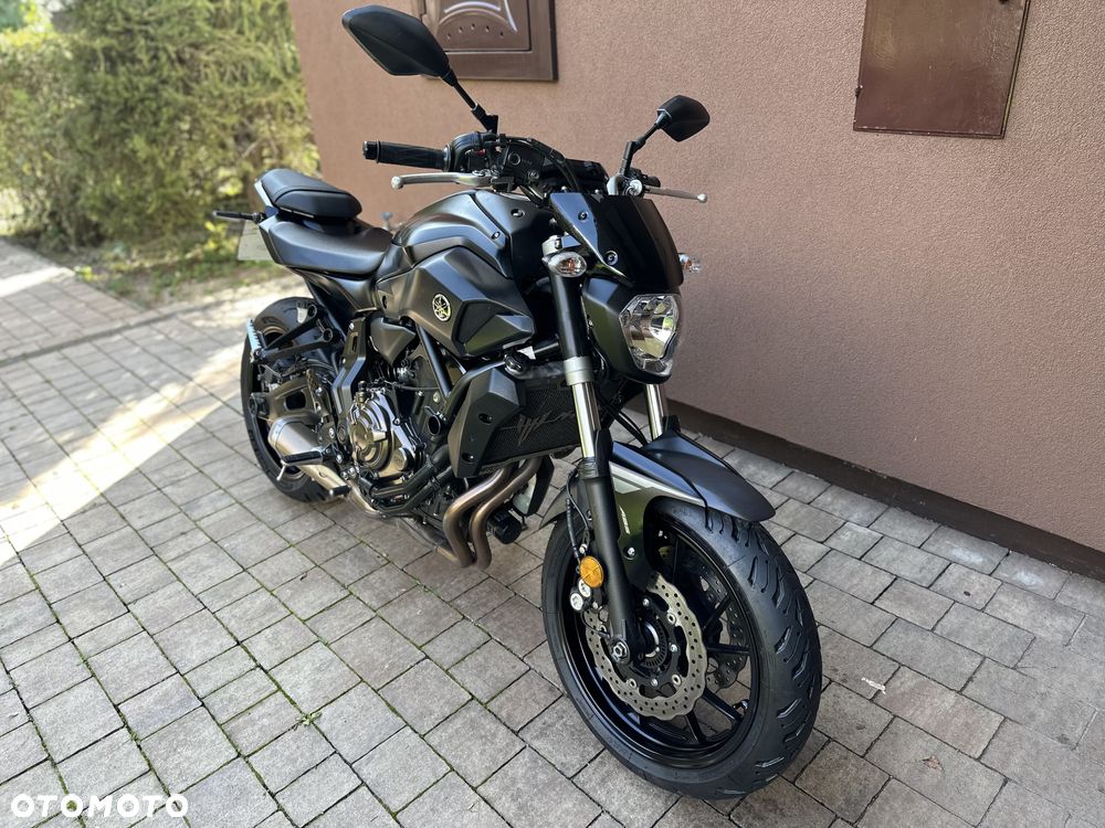 Yamaha MT - 16