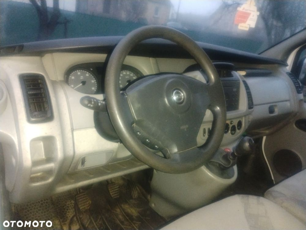 Opel Vivaro - 12