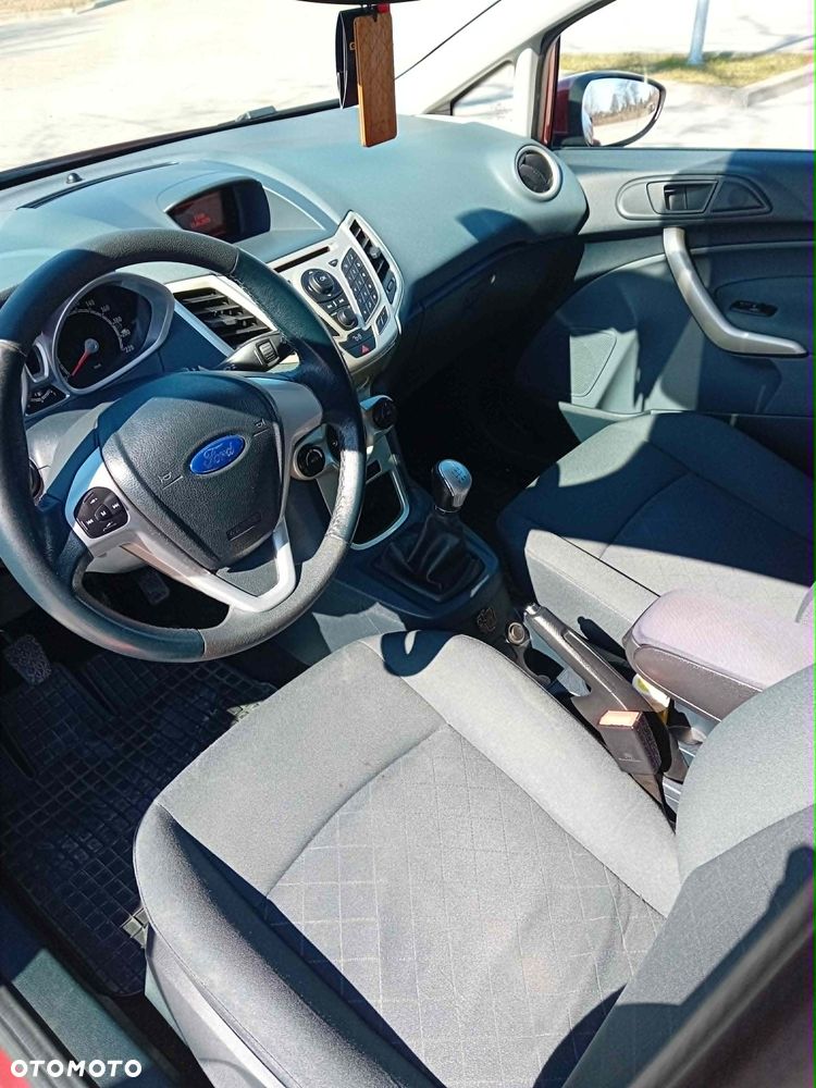 Ford Fiesta 1.4 Ghia - 6