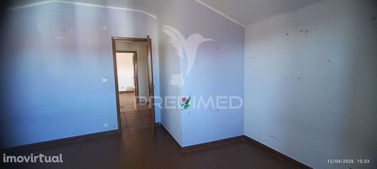 Moradia com 3 pisos - Grande imagem: 3/32