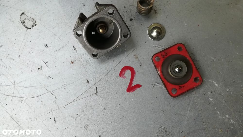 czujnik powietrza wiązka kostka mębrana uszczelka śruba nastawnik przepustnicy wtrysku przepustnica korpus wtryskiwacza seicento cinQuecento sporting punto I panda I doblo I palio siena - 28