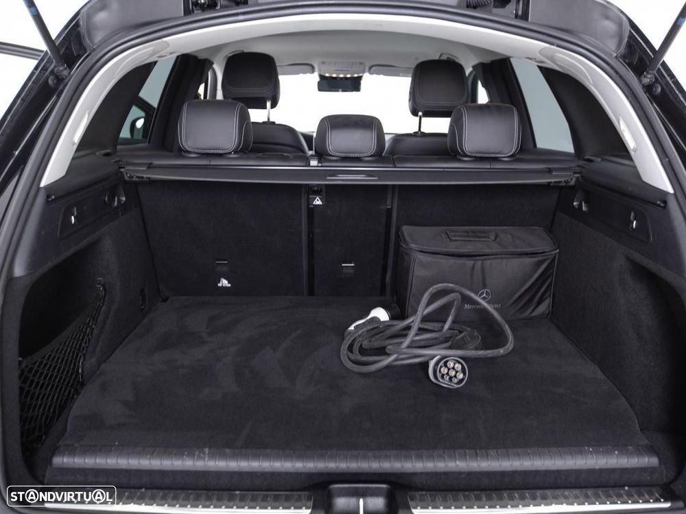 Mercedes-Benz GLC 300 de 4Matic 9G-TRONIC AMG Line - 12