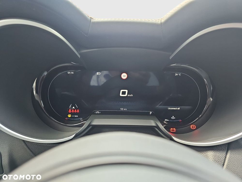Alfa Romeo Stelvio - 16