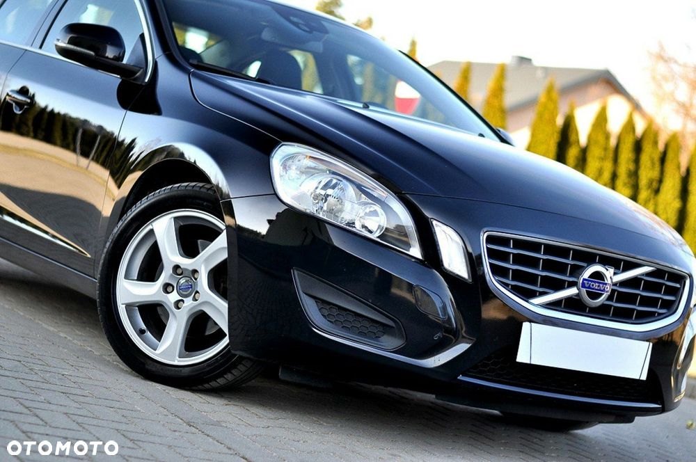 Volvo S60 D3 Geartronic Momentum - 32