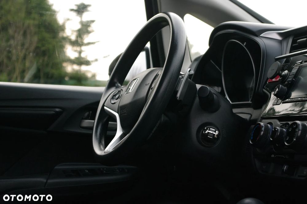 Honda Jazz 1.3 Trend (ADAS) CVT - 18