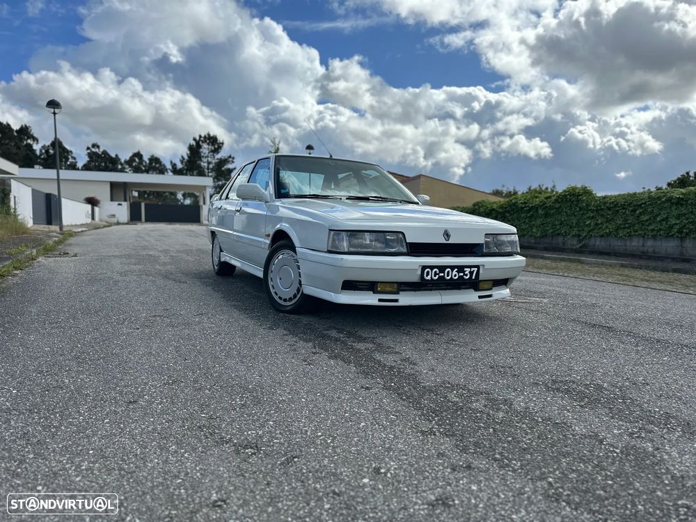 Renault 21 2.0 Turbo - 6