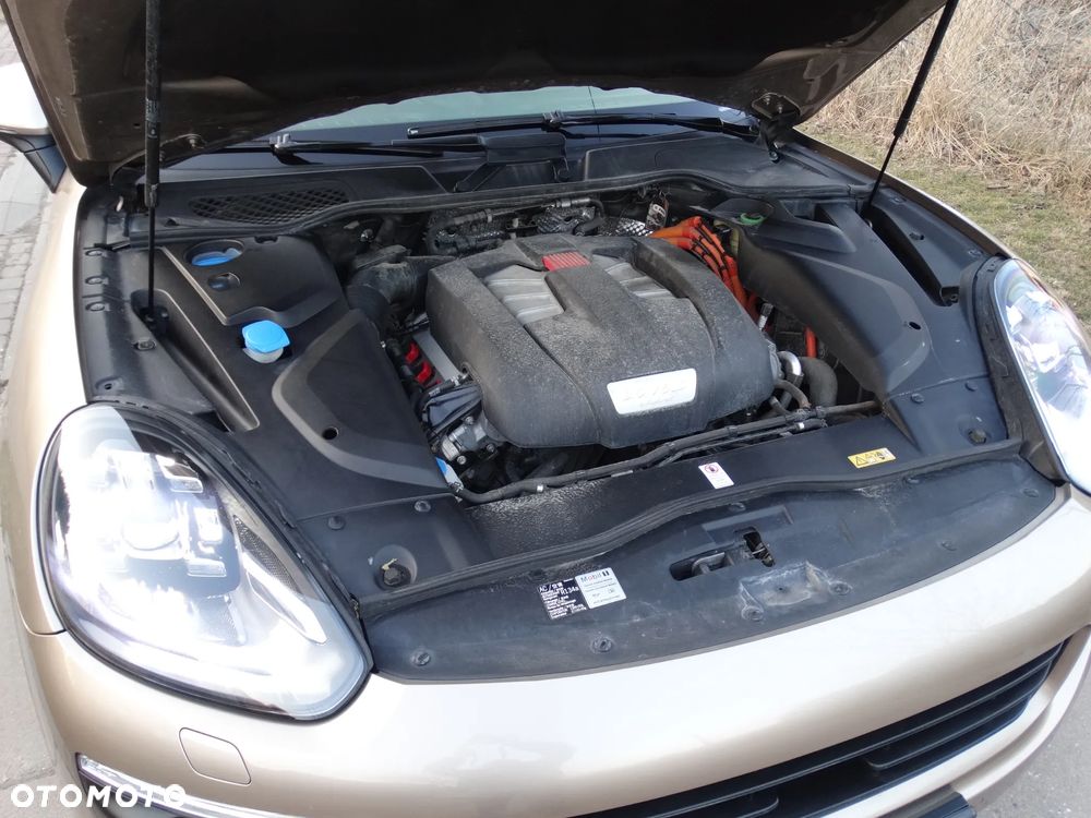 Porsche Cayenne - 9