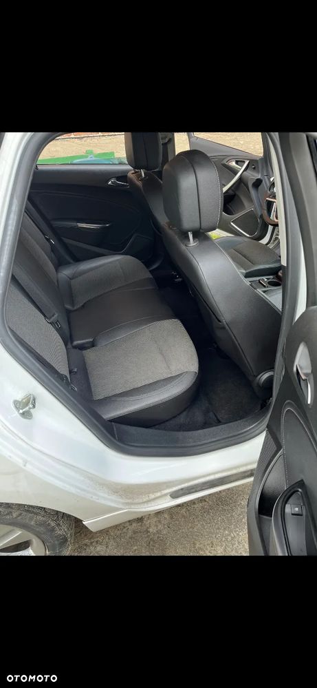 Opel Astra 2.0 CDTI DPF Cosmo - 17