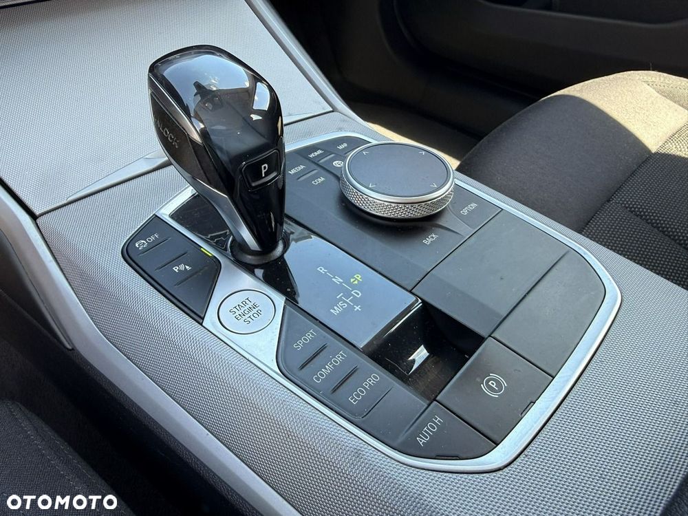 BMW Seria 3 - 27