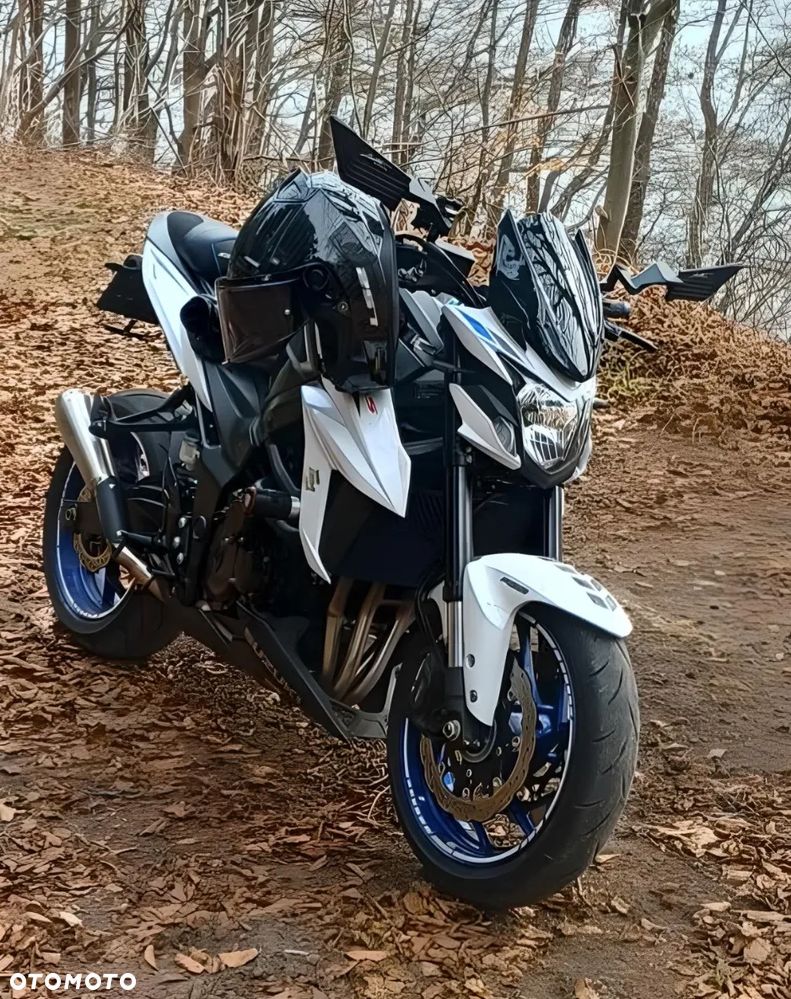 Suzuki GSX - 4