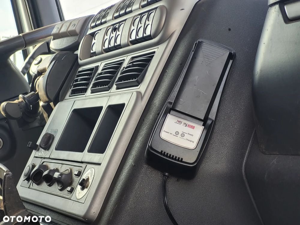 Iveco TRAKKER 260T36 6x4 // HIAB 288 6 WYSUWÓW na 16m // PILOT HDS RADIOWY // MOCNY ŻURAW DUŻY DŹWIG // KLIMA BLOKADY TERENOWE // HAK DO PRZYCZEPY ZACZEP - 23