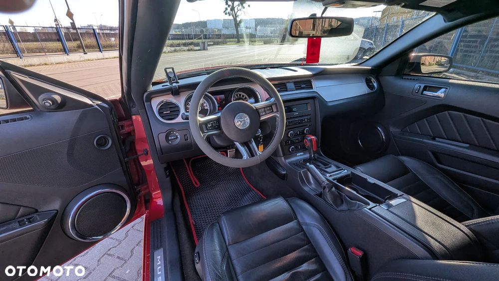 Ford Mustang 3.7 V6 Premium - 12