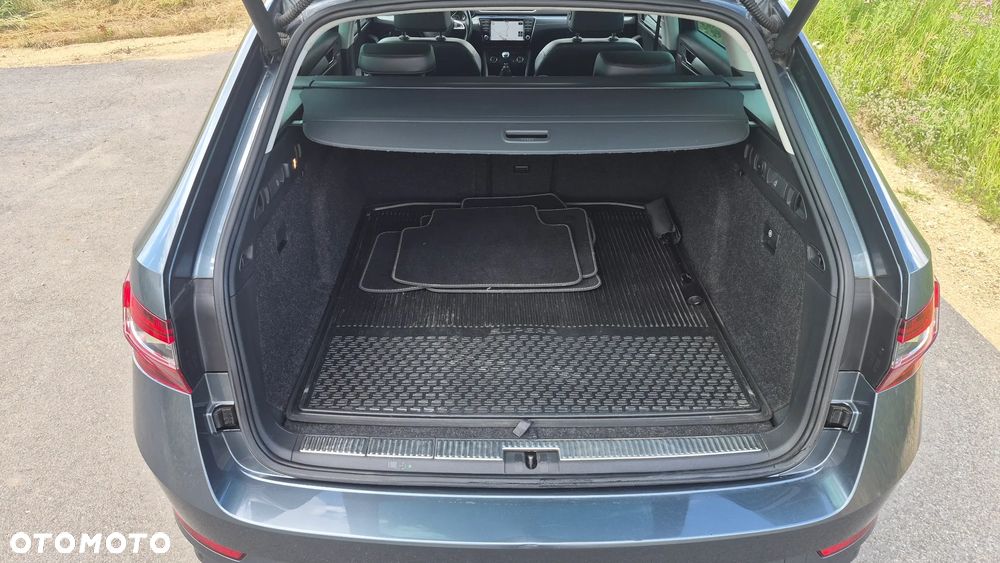 Skoda Superb 2.0 TDI Style - 18