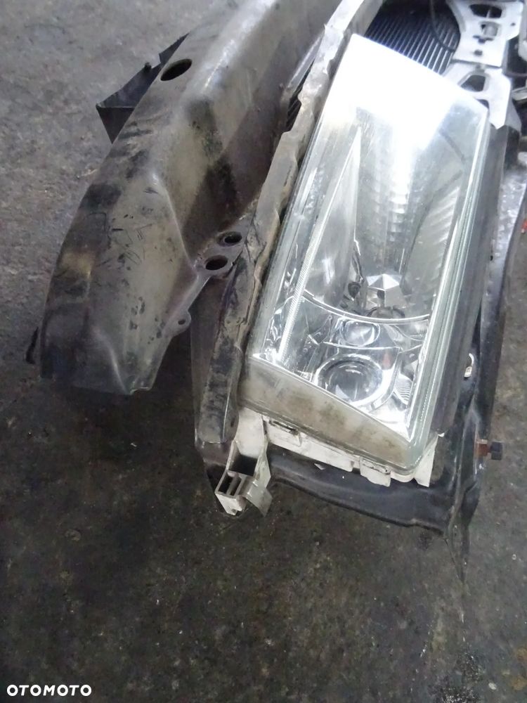 Pas Przedni Kompletny Z Lampami Skoda Octavia - 10