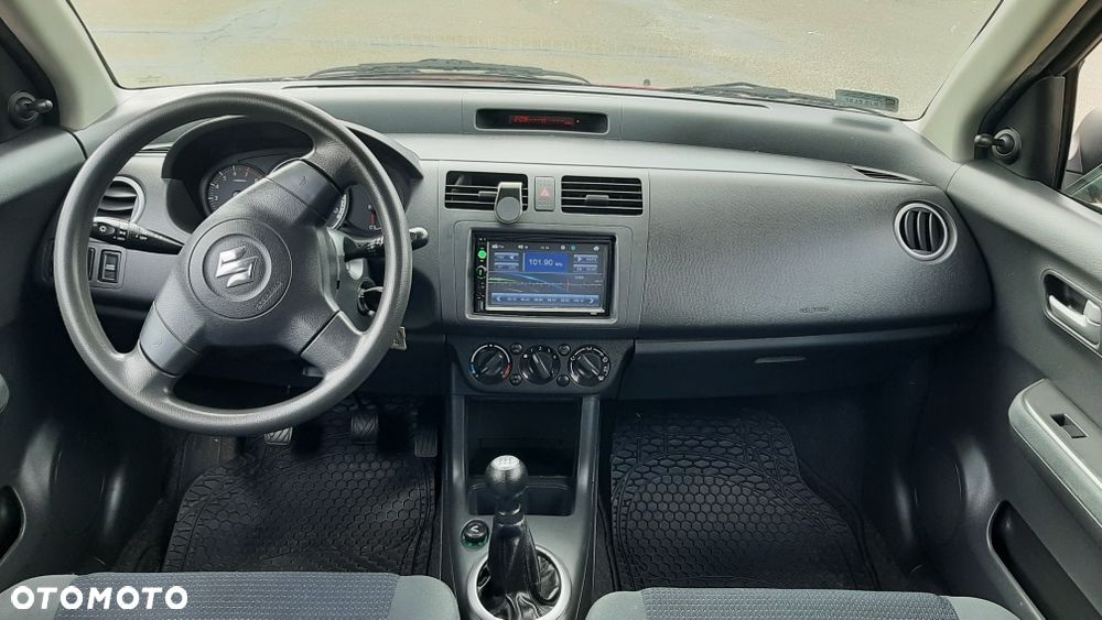 Suzuki Swift - 6