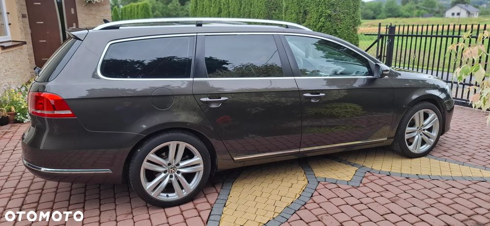Volkswagen Passat 2.0 TDI BlueMotion Technology Comfortline - 12