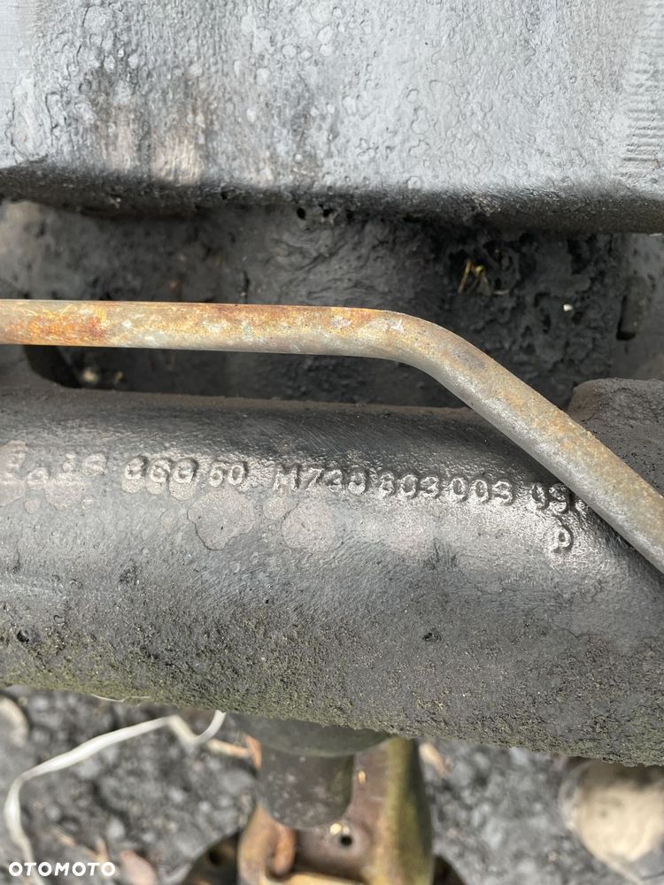 Fendt 209F - zwrotnica mostu przedniego prawa F260310020300 - 4