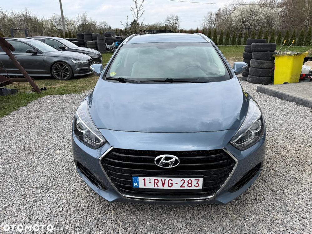 Hyundai i40 Kombi 1.7 CRDi Premium - 2
