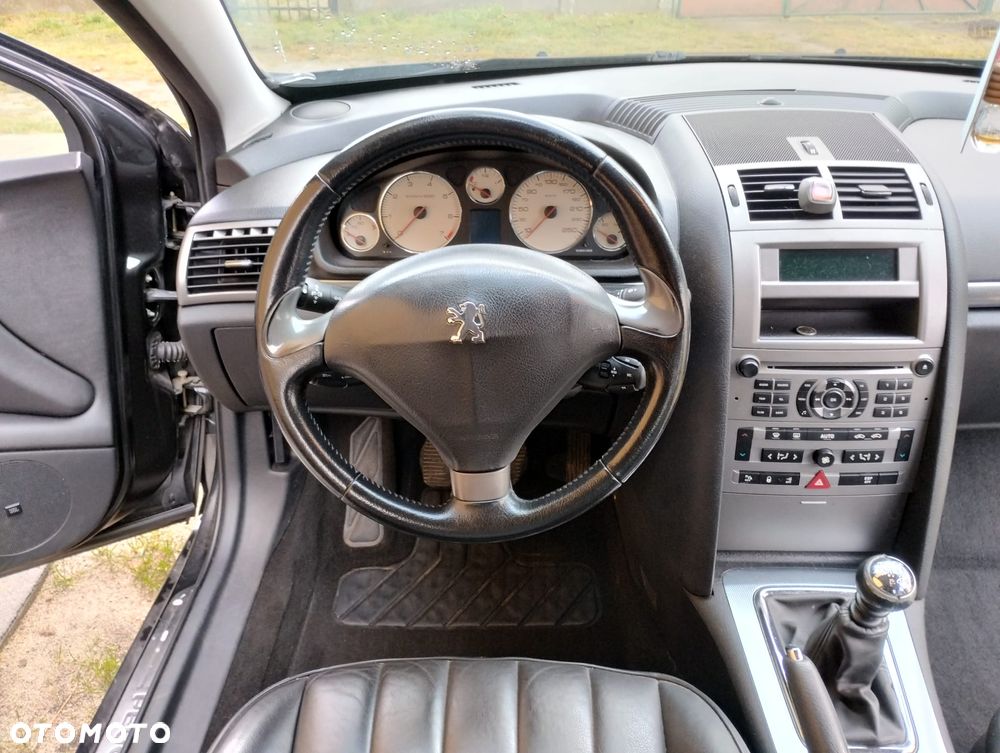 Peugeot 407 - 40