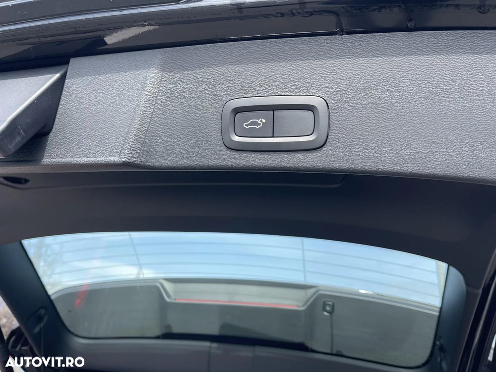 Volvo XC 40 T3 Geartronic Inscription - 24