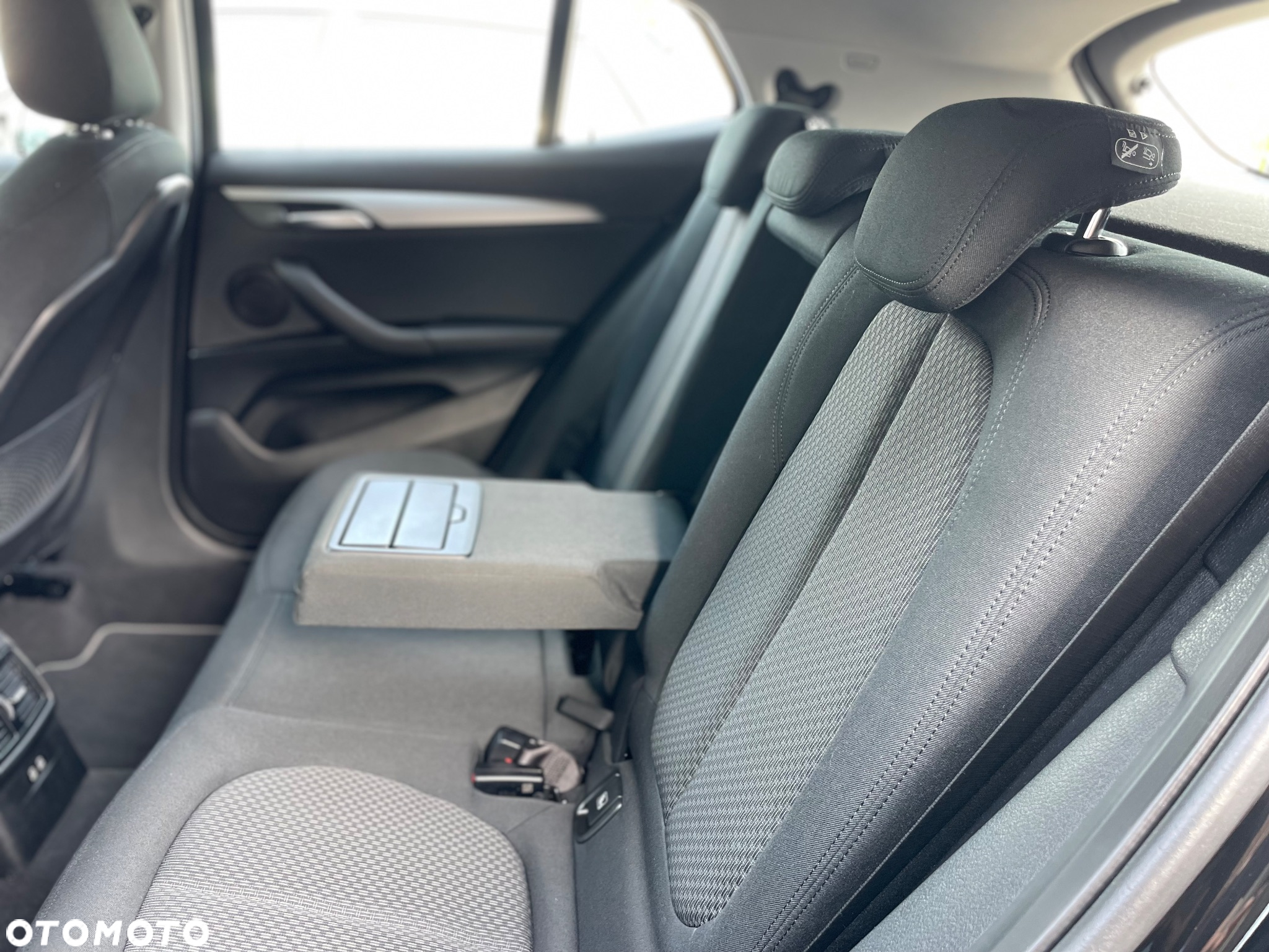 BMW X2 sDrive18i - 27