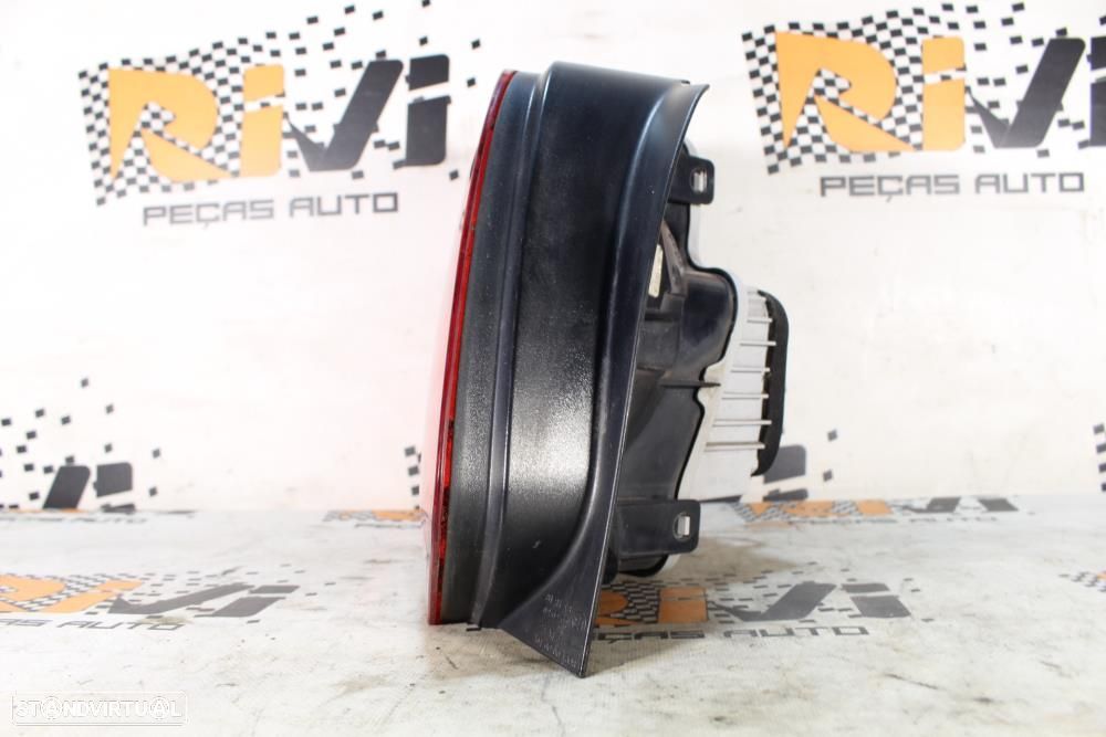 Farolim Esquerdo Volkswagen Polo (6R1, 6C1)  6R0945095j / 6R0945111b / - 4