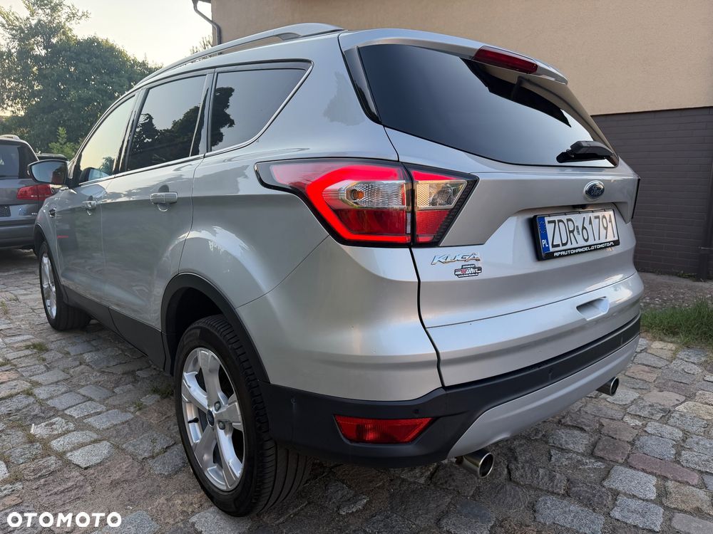 Ford Kuga 2.0 TDCi 2x4 Titanium - 3