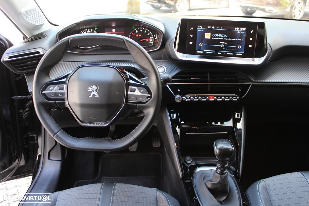 Peugeot 208 1.2 PureTech Allure - 17
