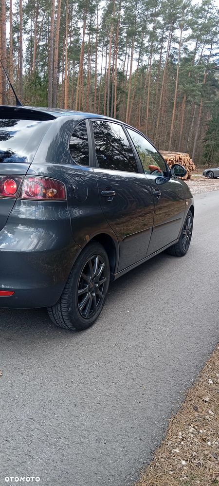 Seat Ibiza 1.4 16V Reference - 8