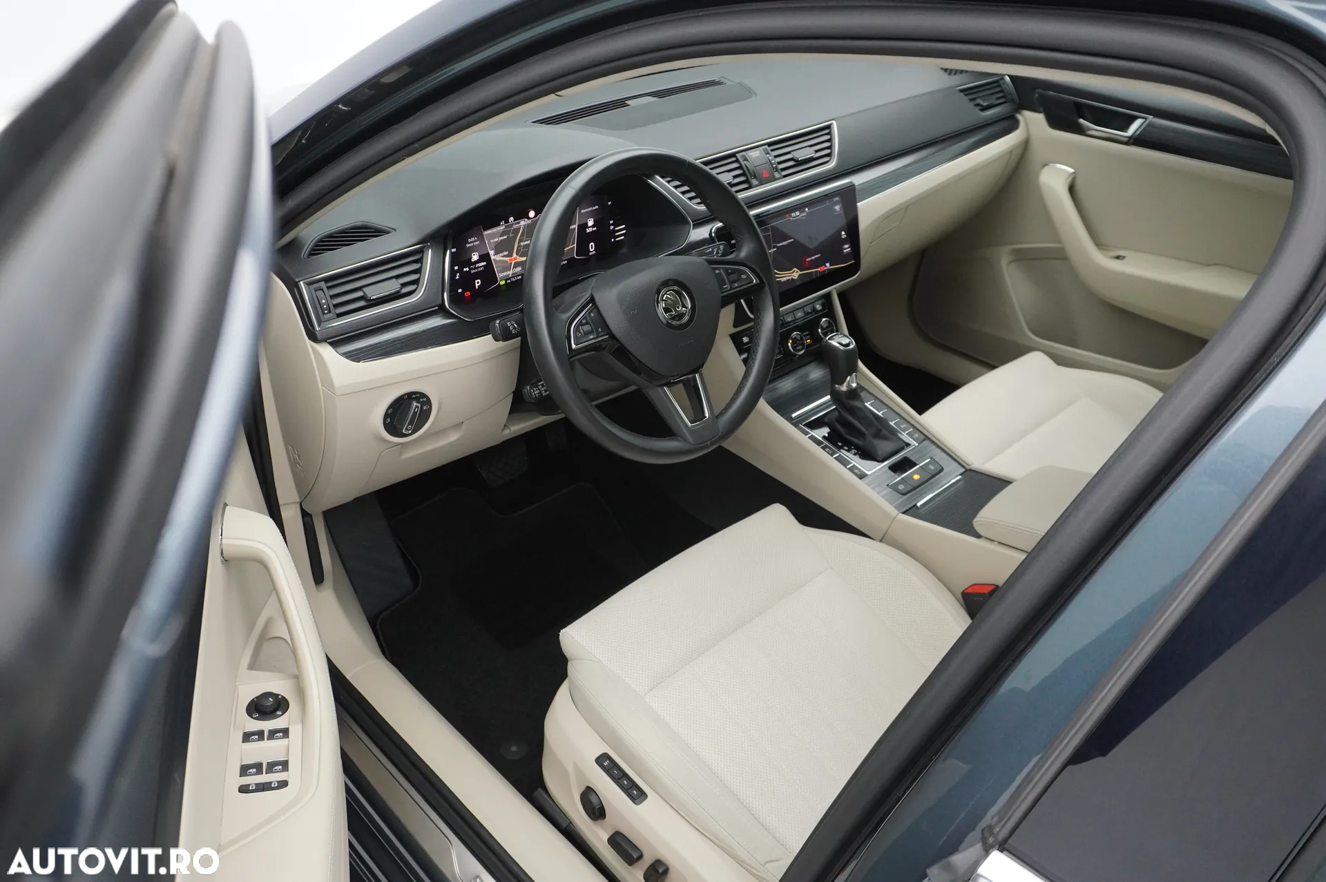 Skoda Superb 2.0 TDI 4X4 DSG Style - 9