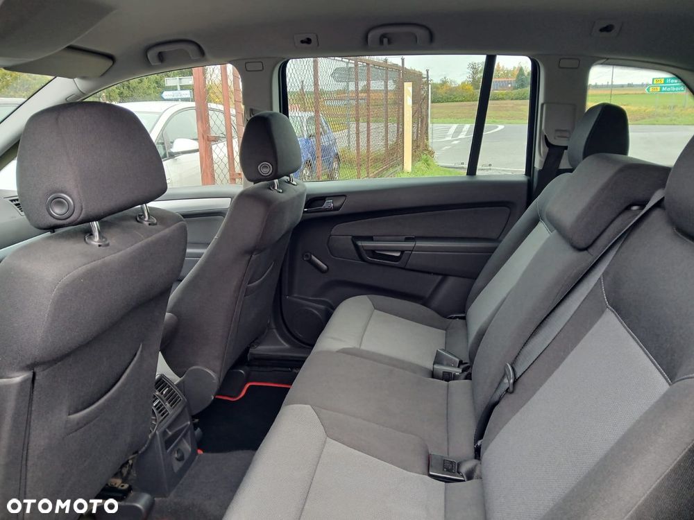 Opel Zafira 1.8 - 10