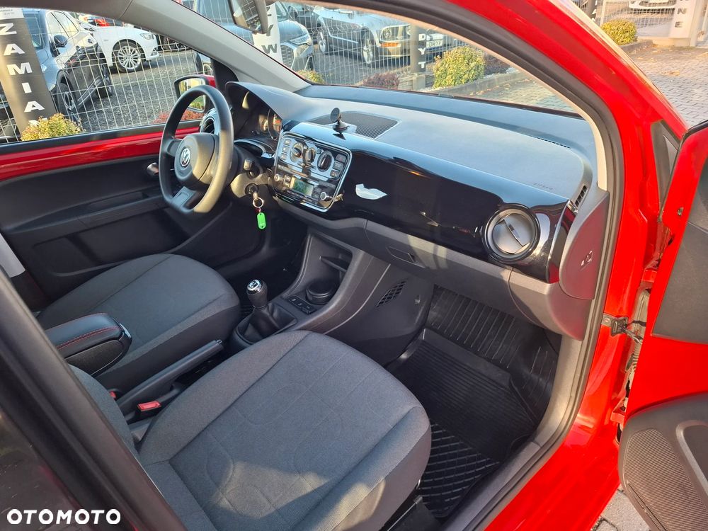 Volkswagen up! - 35