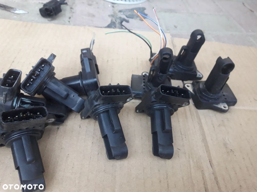 Mazda 323 323f 626 Premacy 2.0 ditd Przepływomirz Powietrza  ZL01 - 4