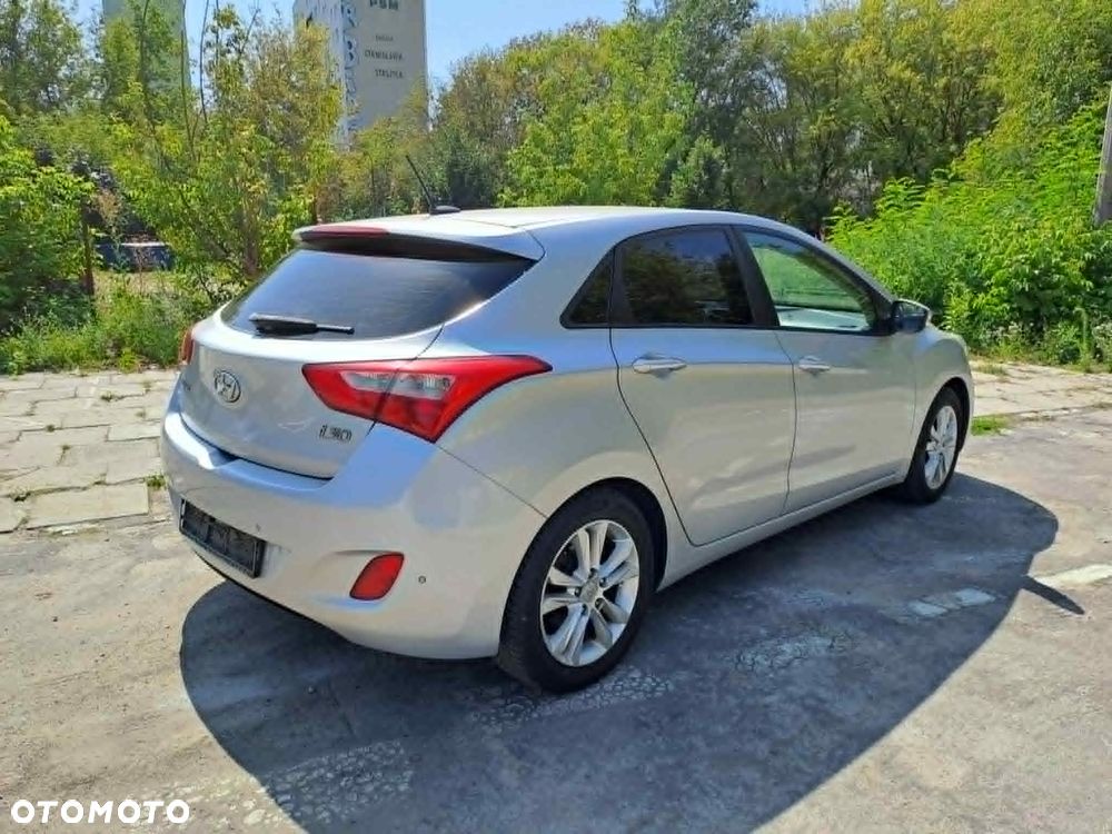 Hyundai i30 1.4 Premium - 10