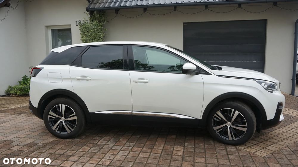 Peugeot 3008 BlueHDi 130 Stop & Start EAT8 Allure - 4