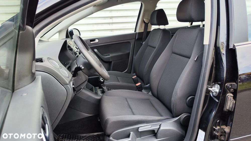 Volkswagen Golf Plus - 17