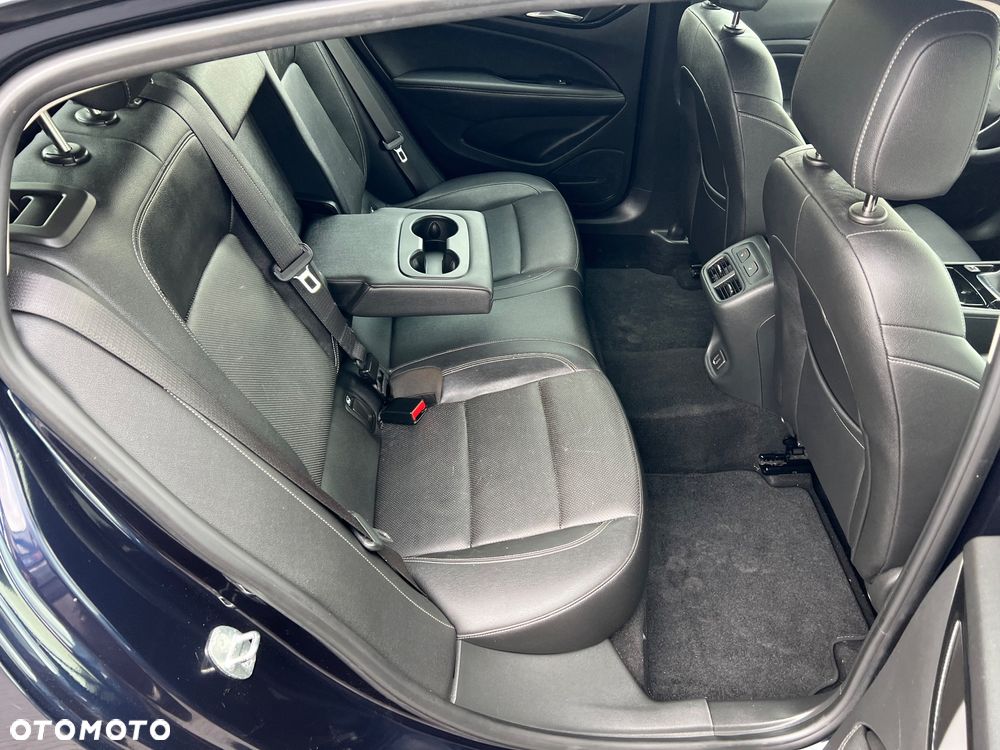 Opel Insignia 2.0 CDTI Innovation S&S - 27